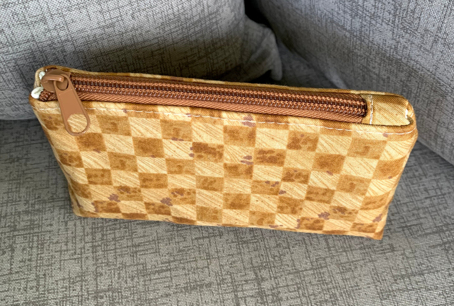 Small Boxed-Bottom Pouch - With Nylon Zipper