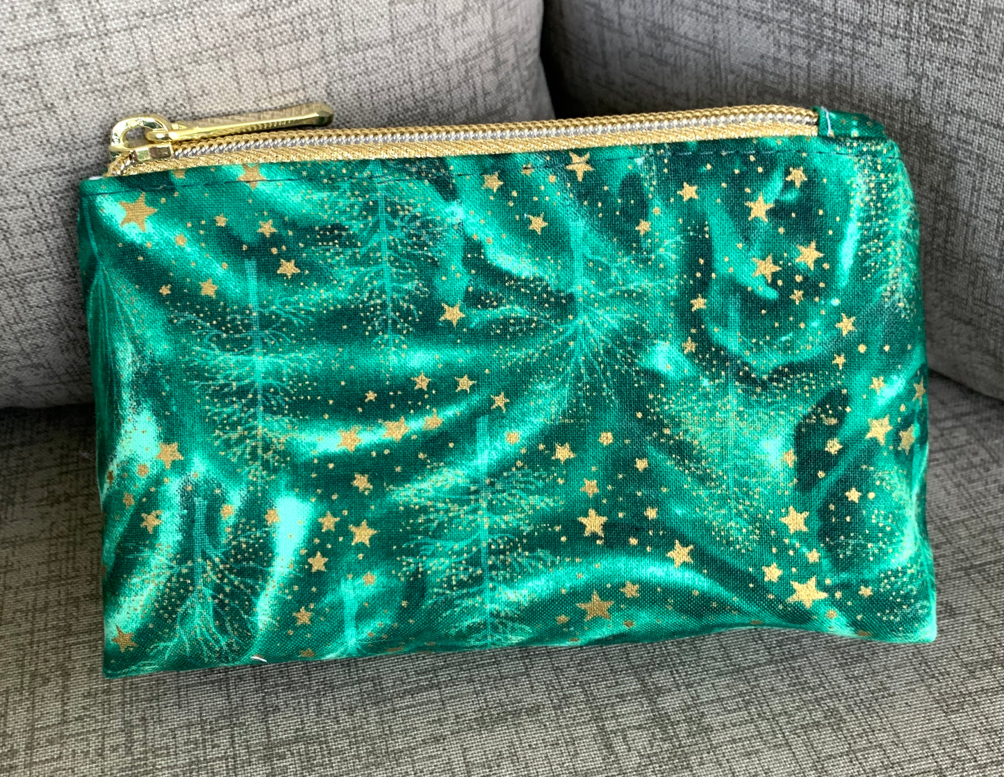 Small Boxed-Bottom Pouch - With Metallic Nylon Zipper