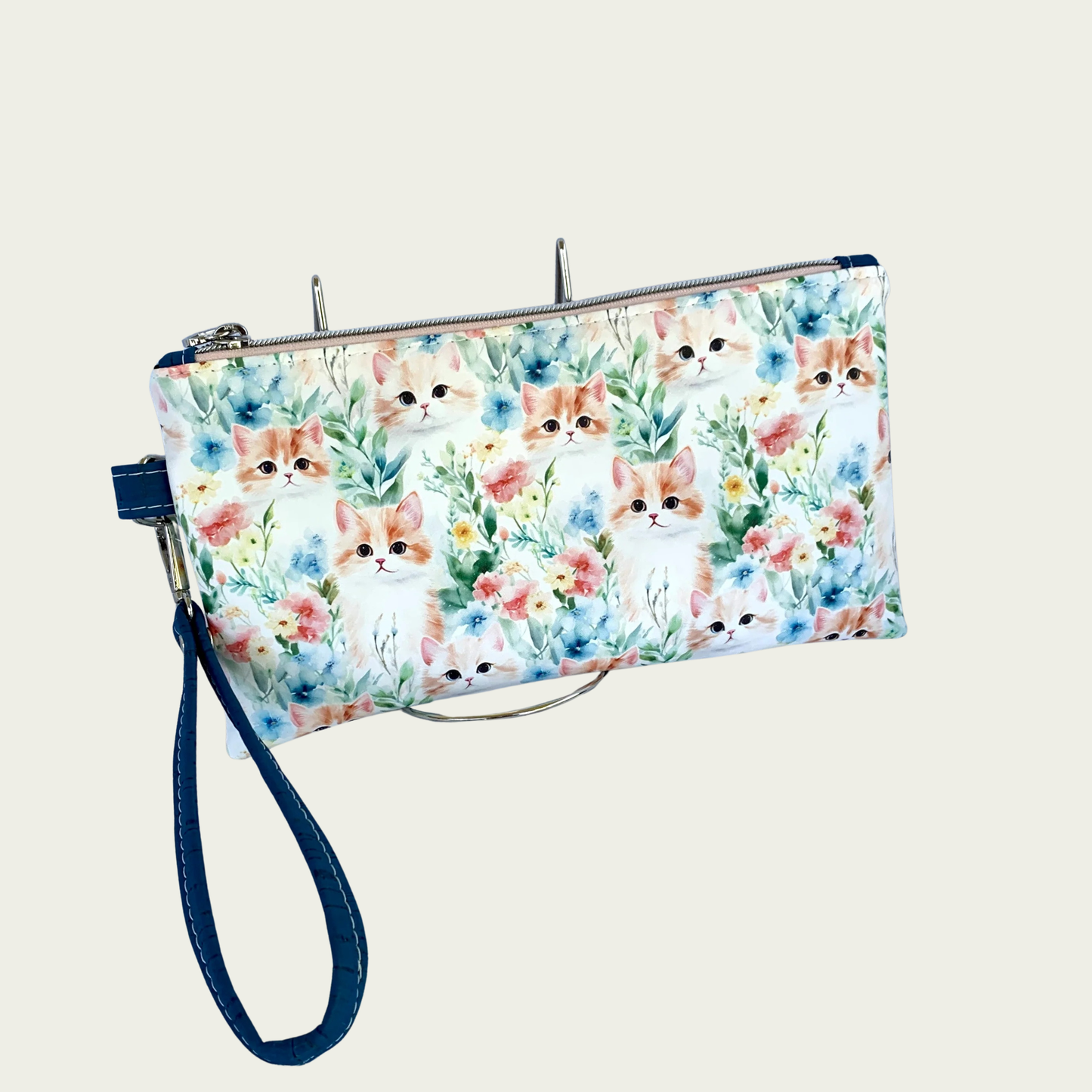 Shazzy Wristlet - Vintage Kitties