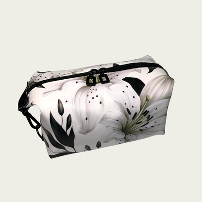 Dopp Kit Bag -White Lilies