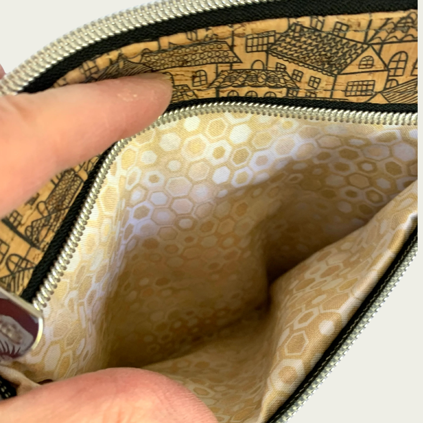 Zippy Crossbody – Ostrich & Cork Houses