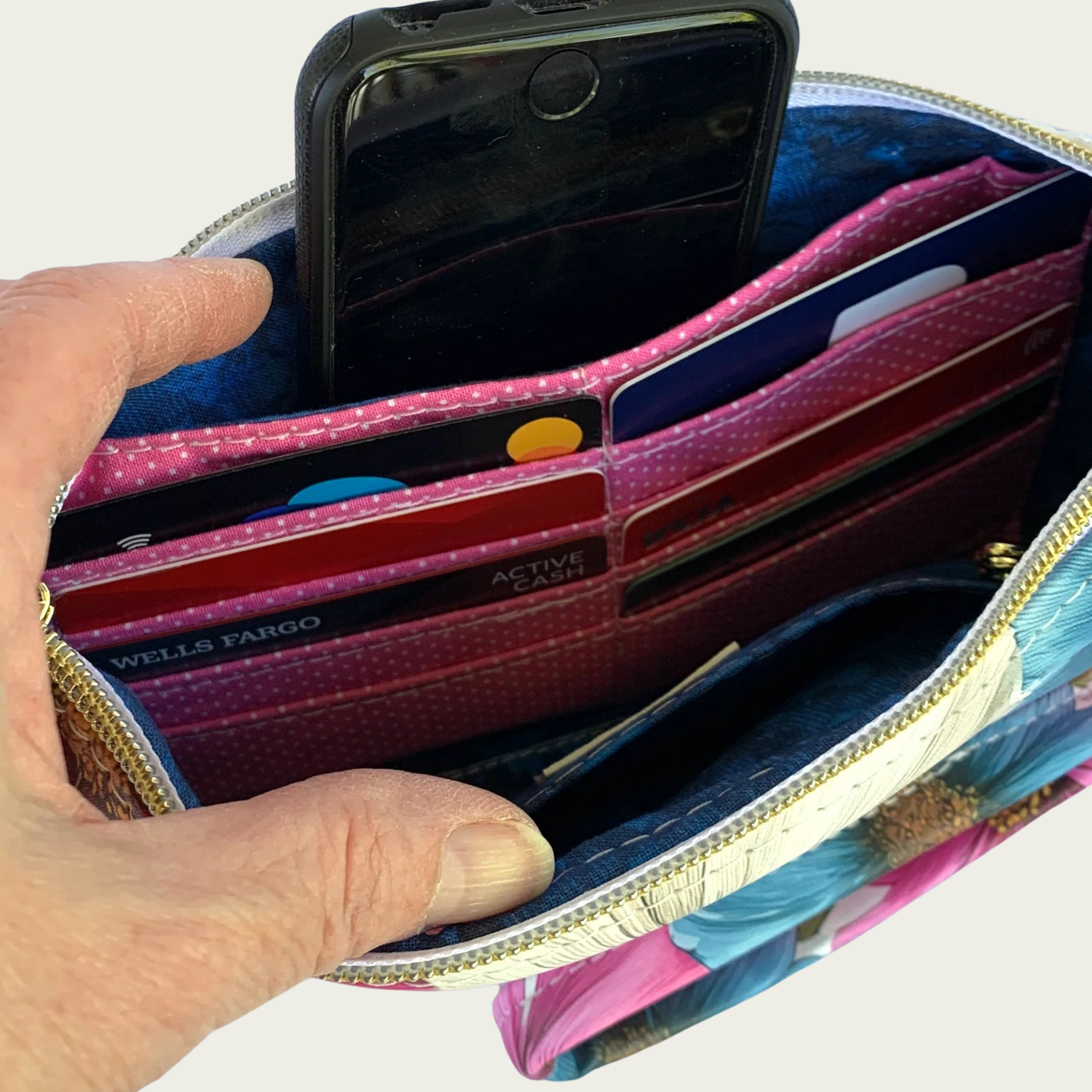 Shazzy Wristlet - Bright Floral