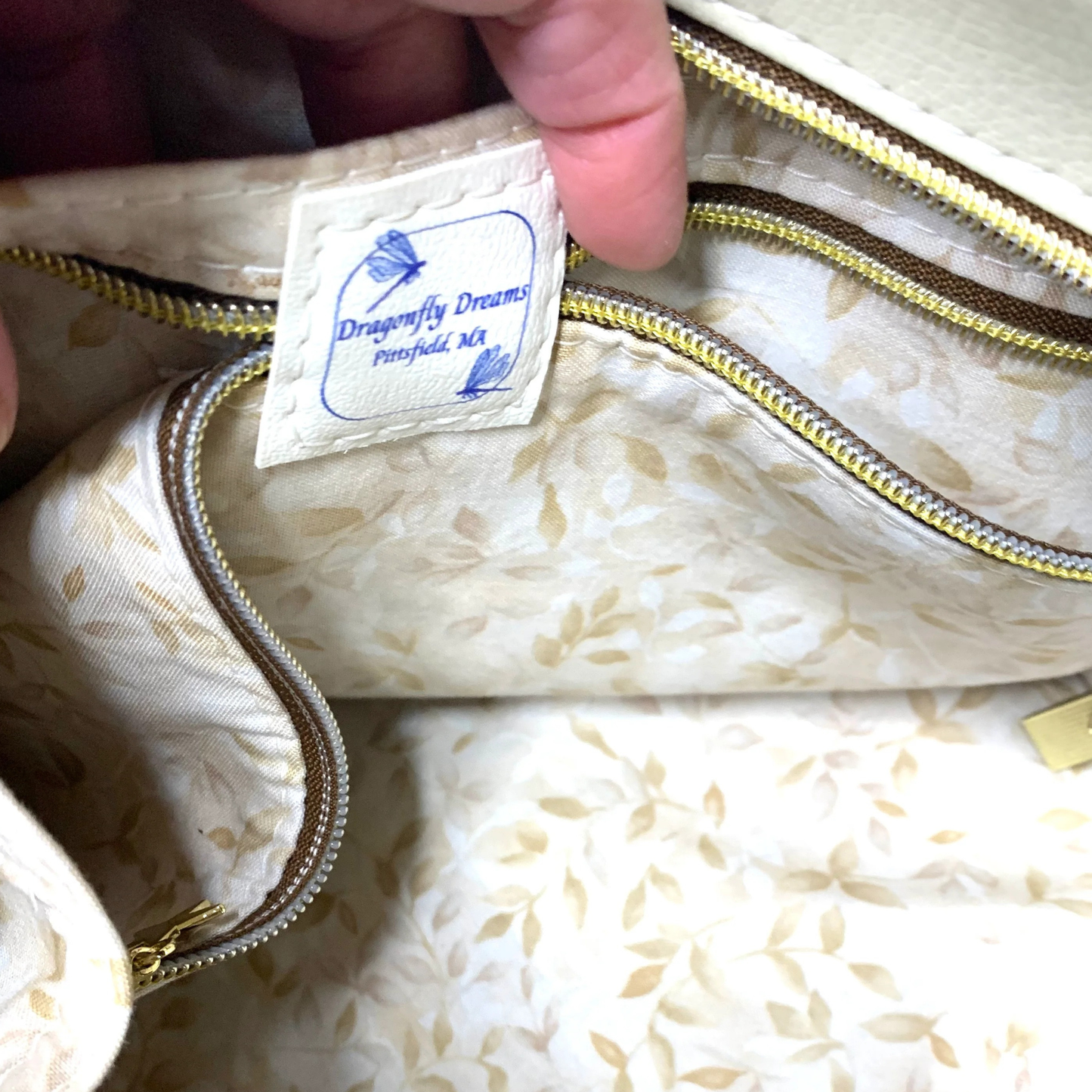 Elise Expandable Slouch - Beige Floral