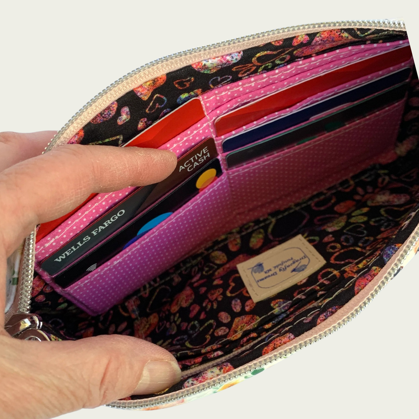 Shazzy Wristlet - Vintage Kitties