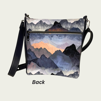 Marina Unisex - Moody Mountains