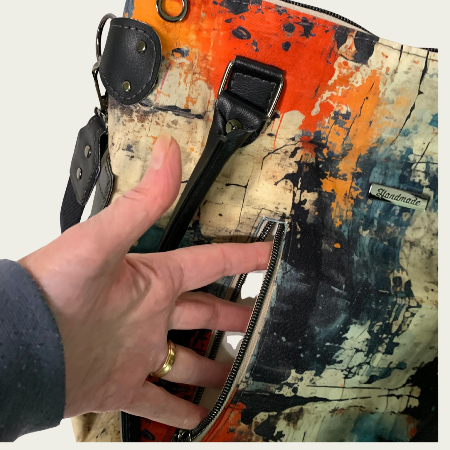Saige Satchel - Grunge