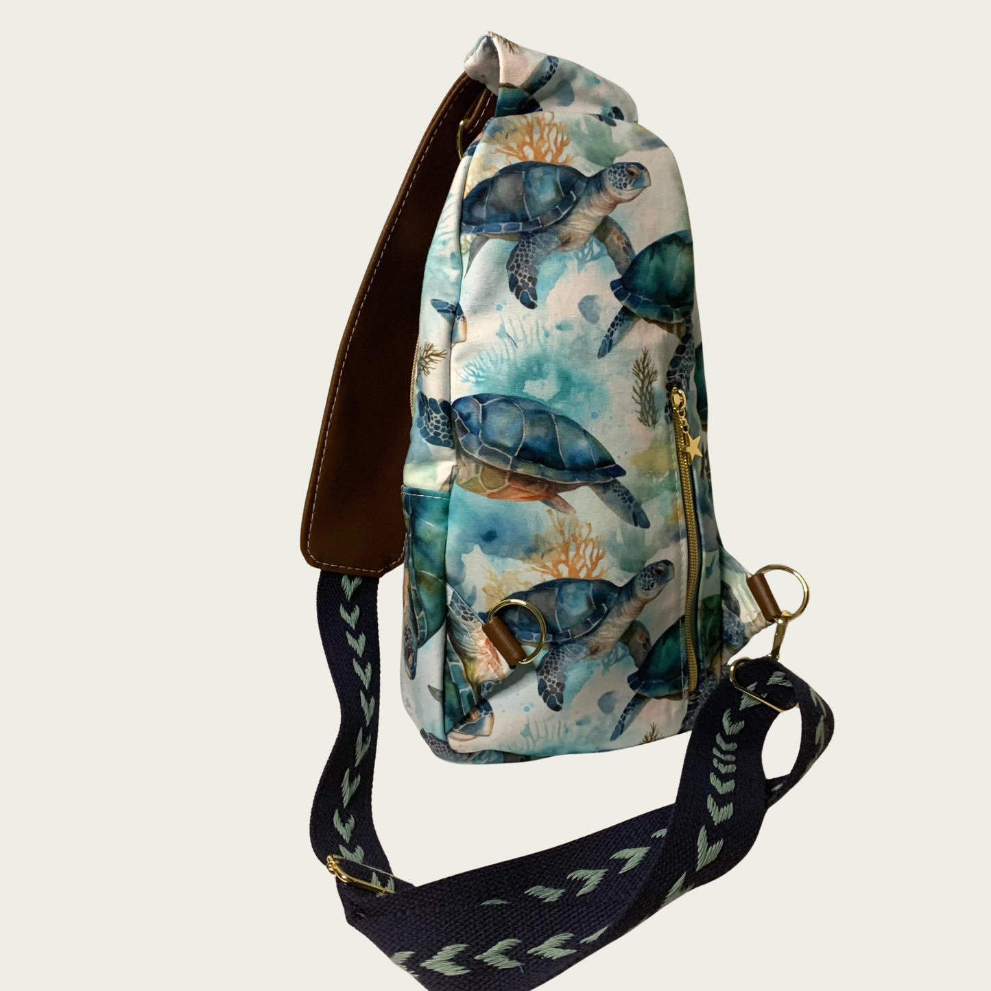 Retro-Style Sling - Sea Turtles
