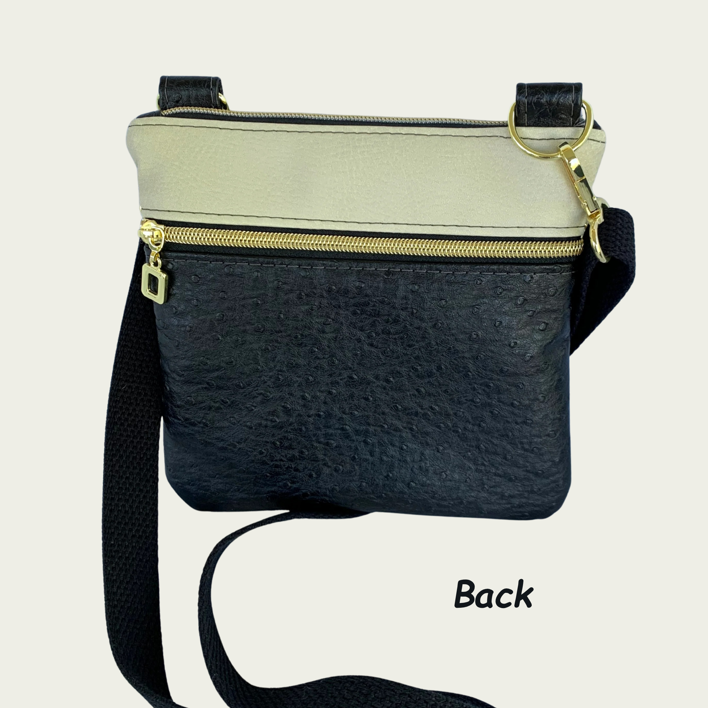 Zippy Crossbody – Ostrich & Beige Vinyl