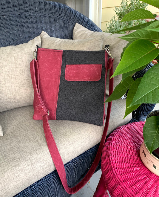 Unisex Messenger Bag - Black and Cranberry