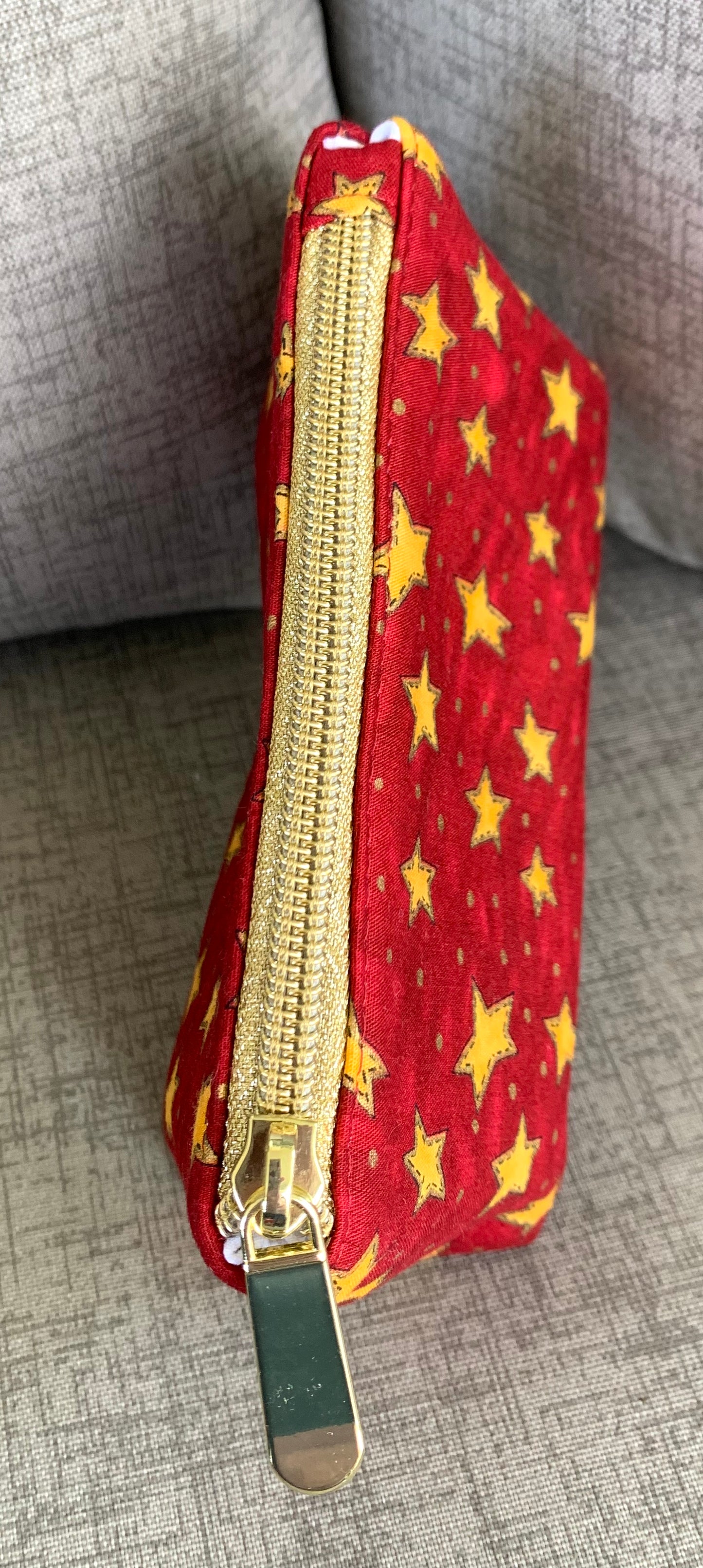 Small Boxed-Bottom Pouch - With Metallic Nylon Zipper